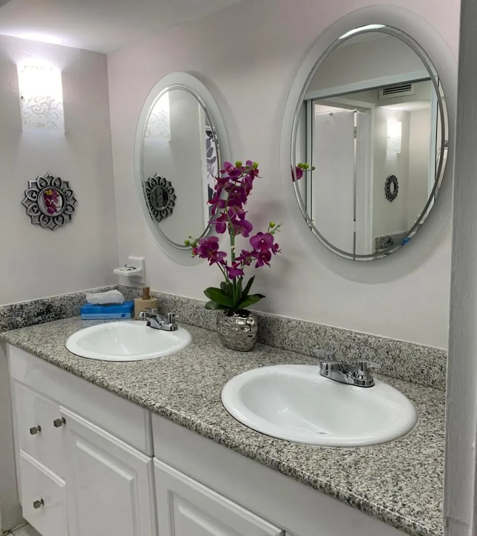 Private Apartment At Hotel Esj Azul Сан-Хуан